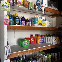 Laundrey detergent, toothpaste, and more for low prices!! (dm for cost)