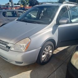 2008 KIA Sedona