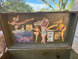 WW2 Military Footlocker Trunk with Original Pin-Up Pictures Inside