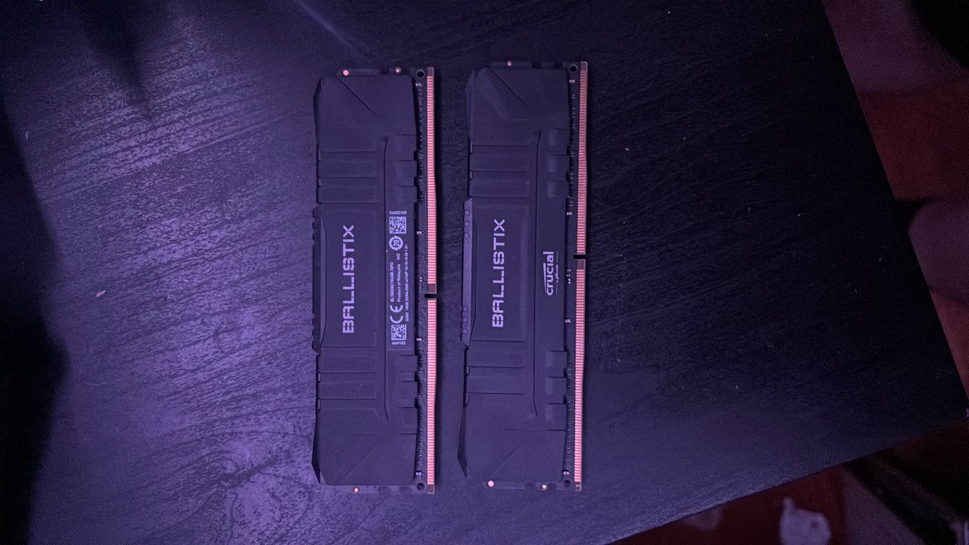 DDR4 16gb x 2 32GB Ram Sticks