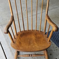 Mid Century Maple Nichols And Stone Rocking Chair