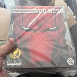 Redhood Mezco 
