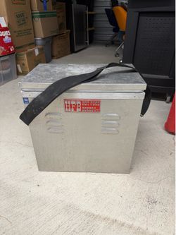 insulated hot food box manufactured by Hot Food Boxes,