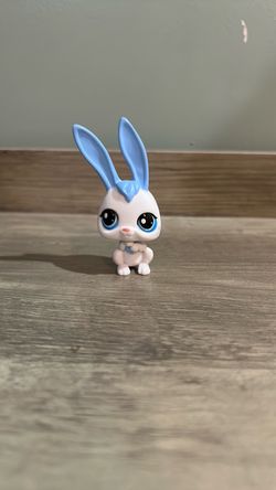 LPS White/Blue Bunny