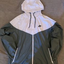 NIKE GREY AND WHITE WINDBREAKER