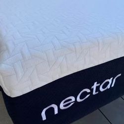 Nectar Premier Memory Foam King