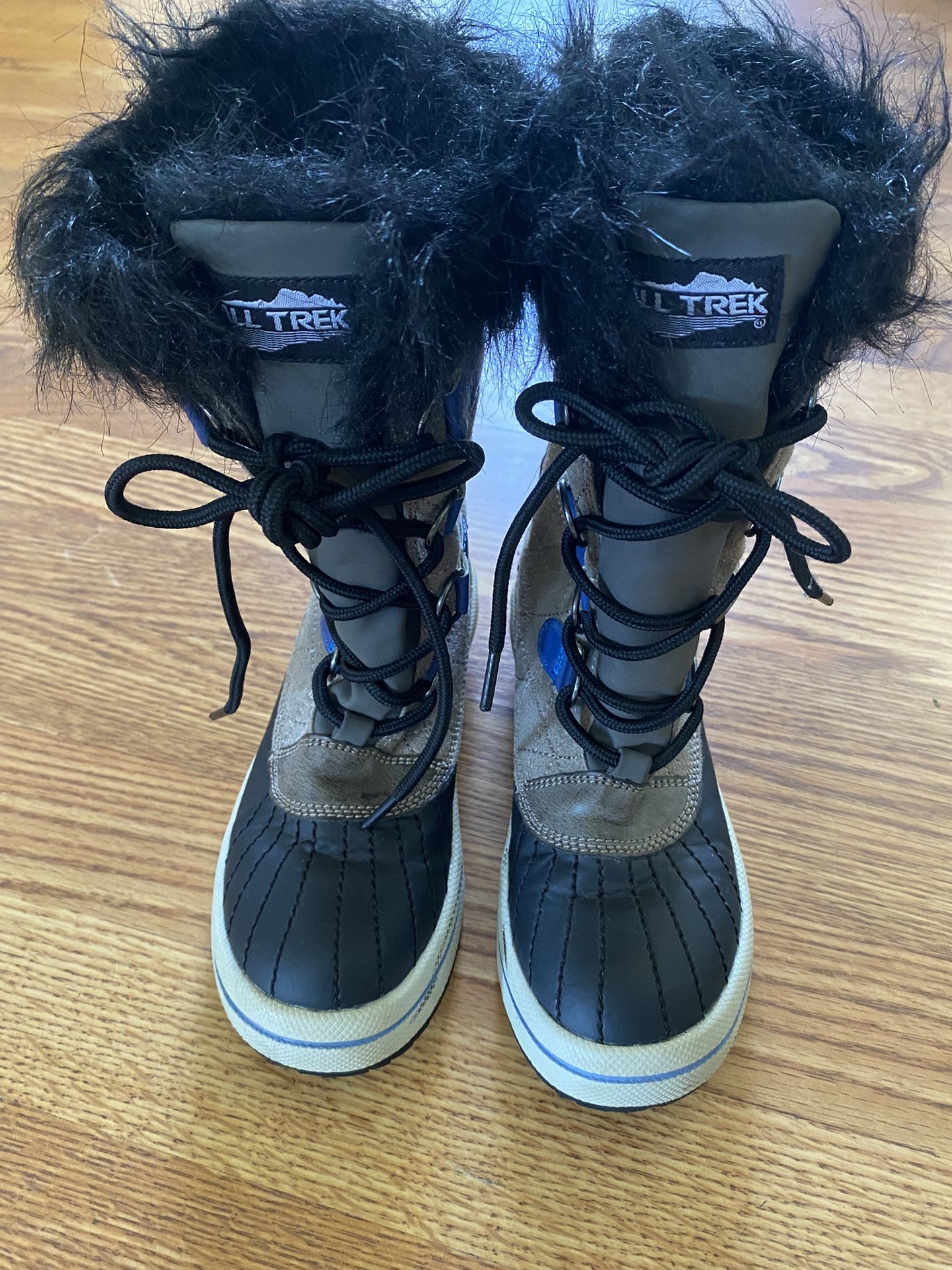 New All Trek Kids Winter Snow Boots Size 13M Color Black/Gray/Blue