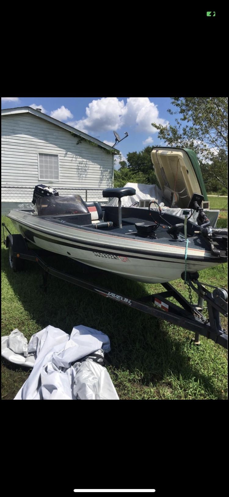 1991 javelin bass boat with a 1990 evinrude 70hp 2 stroke motor