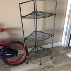 3 Shelf Metal Corner