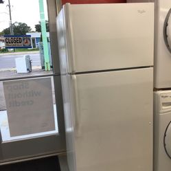 Whirlpool 16 Cu Ft Top And Bottom Fridge. 1 year Warranty 