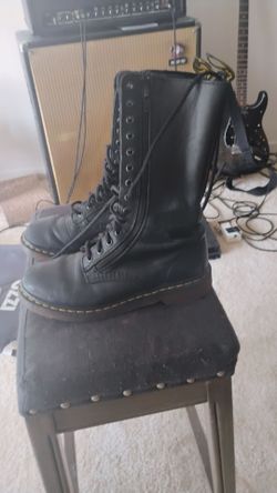 Dr Martens Boots