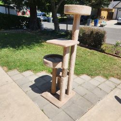 70" tall, nice refurbished cat tower 