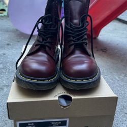Dr Martens Cherry 1460