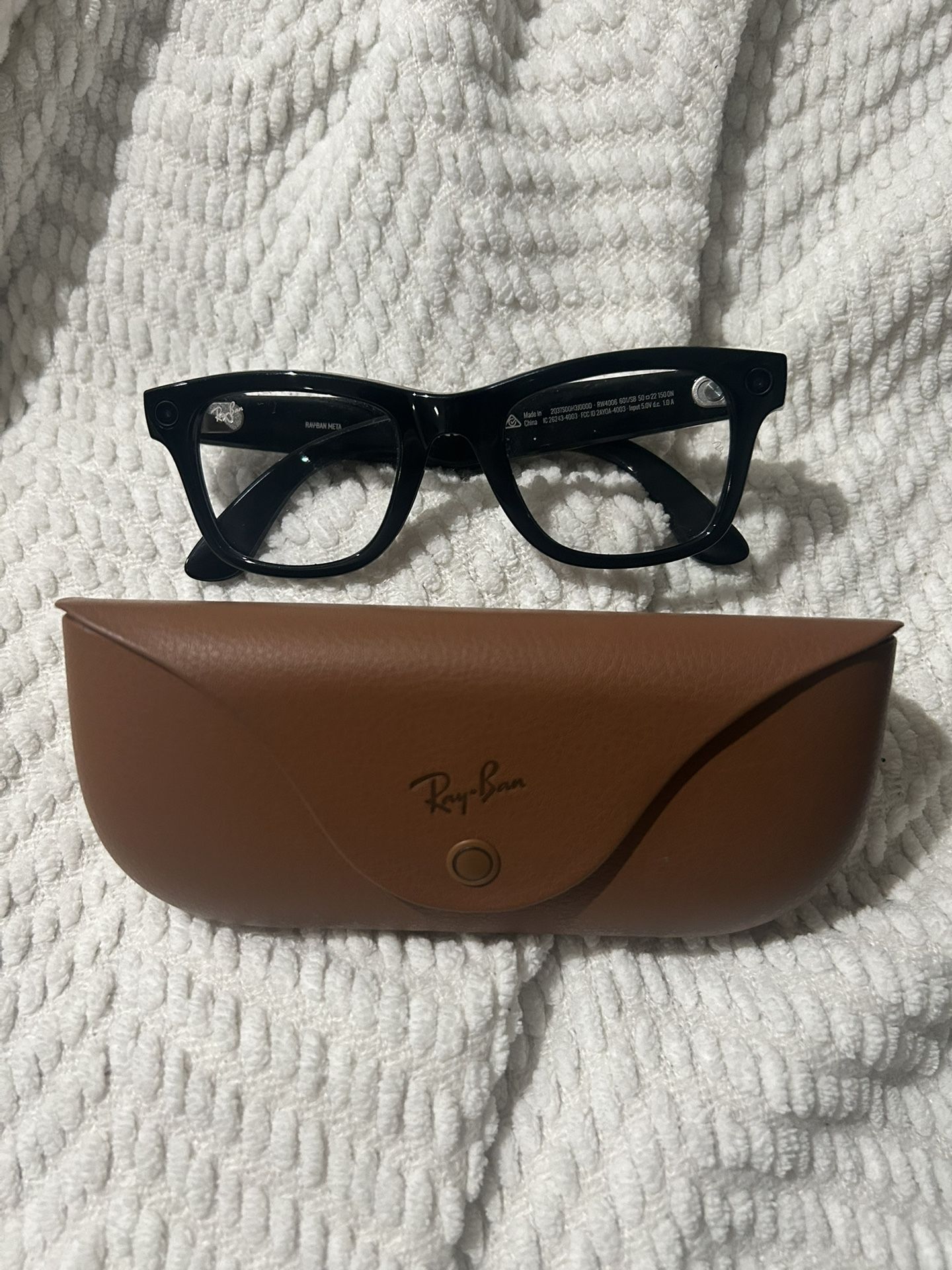 Meta Smart Glasses - Clear