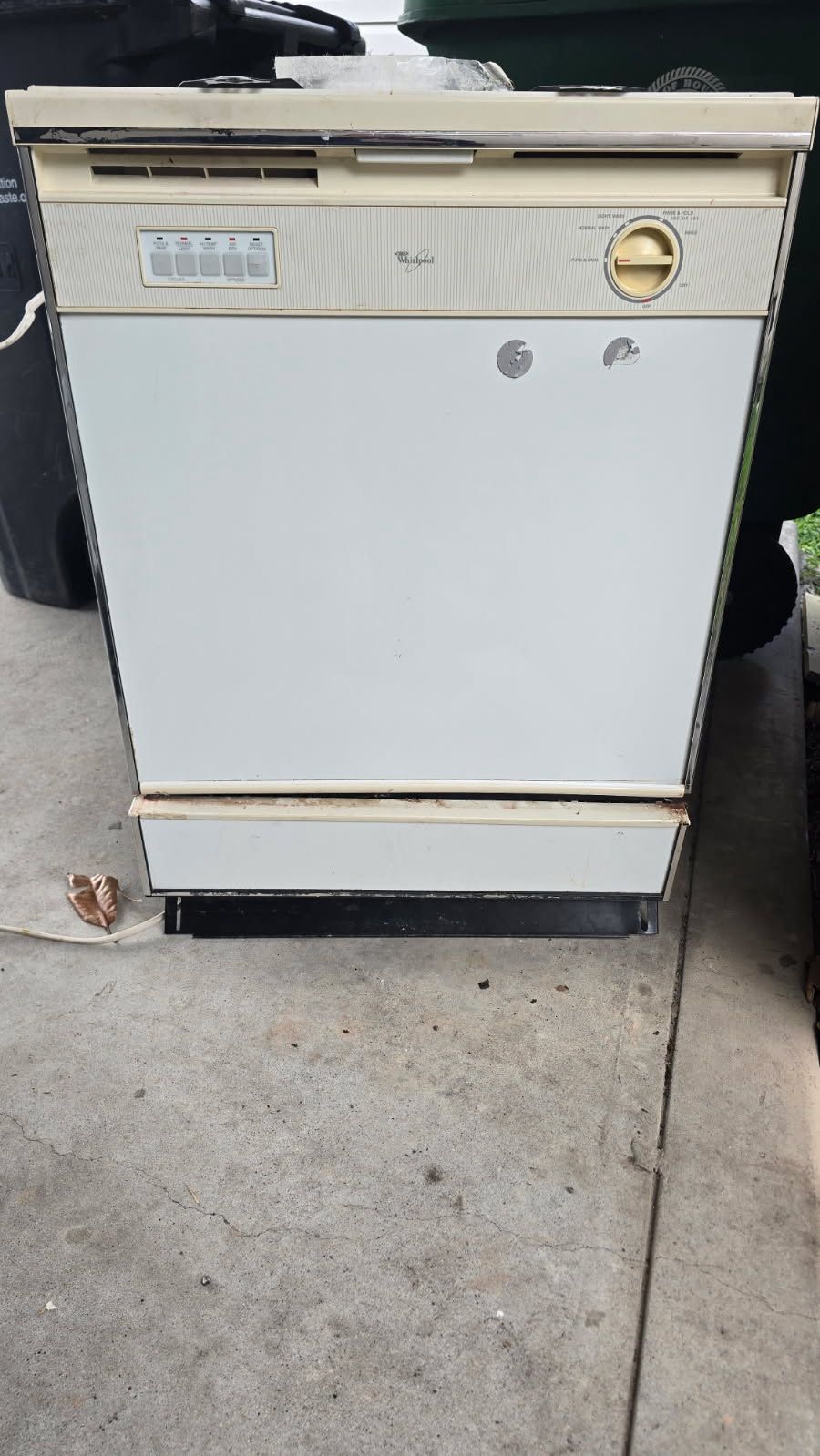 Whirlpool Dishwasher