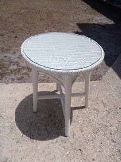 Vintage Henry Link Wicker Side Table