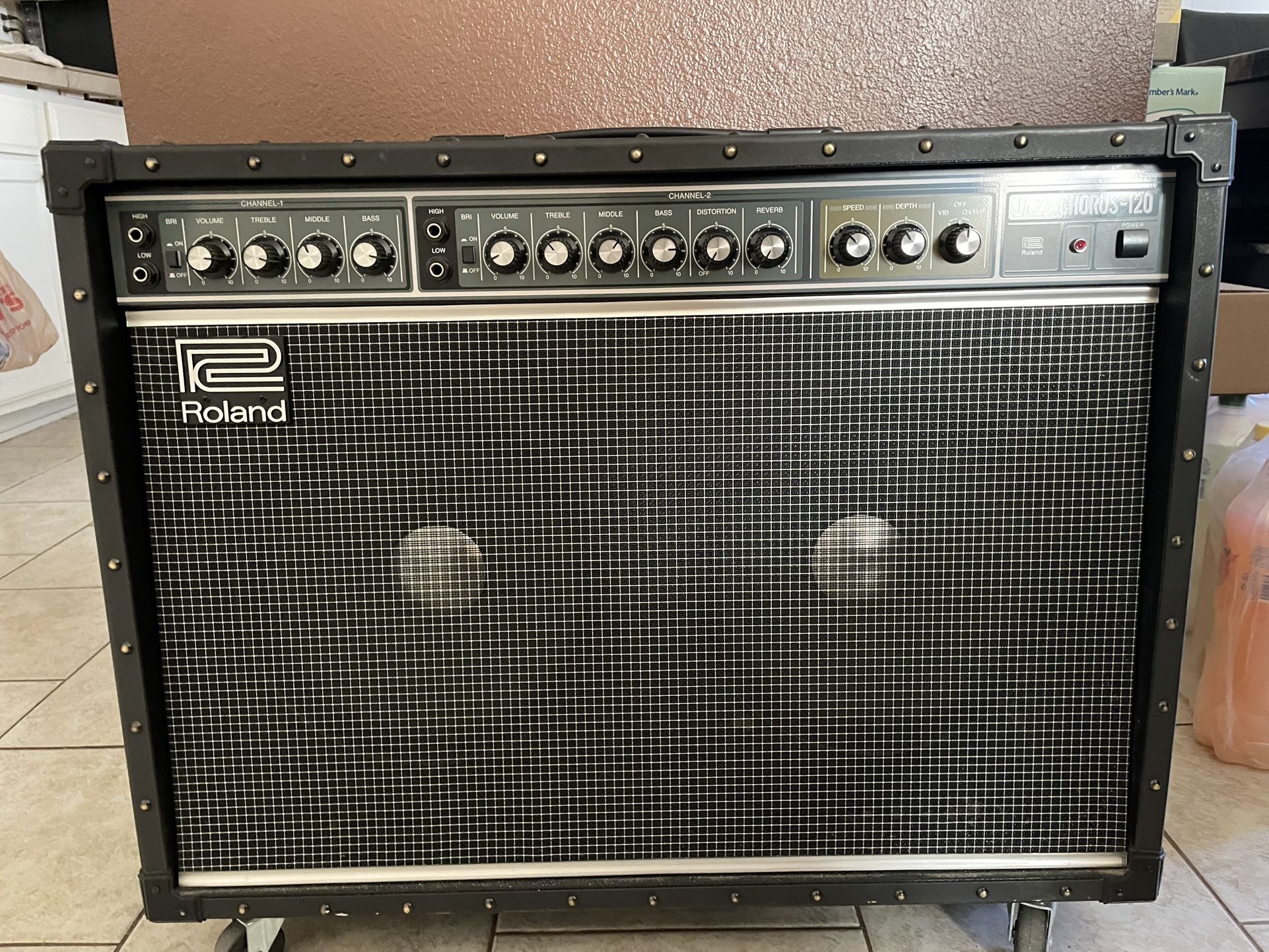 Roland JC 120 Amp