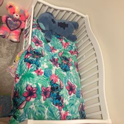 White toddler bed
