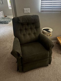 La-Z-boy rocking/recliner chair