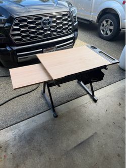 Adjustable Drafting and Art Desk