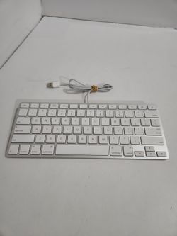 E4 Apple Wired Keyboard A1242 Compact Silver/White Aluminum Usb Ports Tested