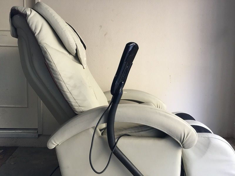 Premier Health PHP2030 Deluxe Massage Chair