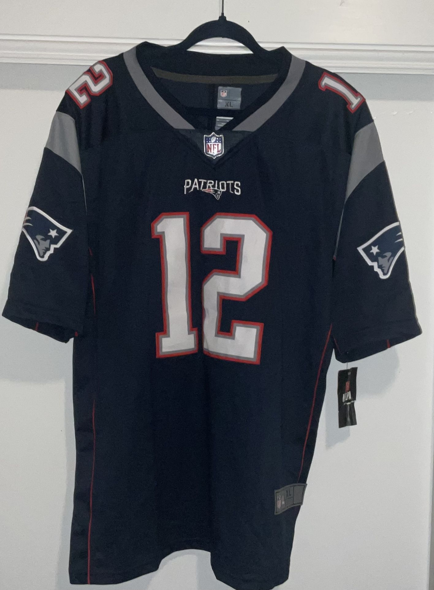 New England Patriots Tom Brady Navy Blue Football Jersey Mens Size XL Vapor Stitched New With Tags