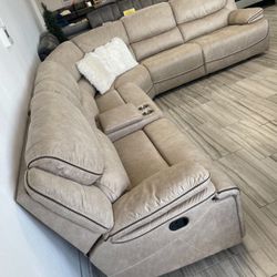*Memorial Day Now*---Alejandra Comfy Mocha Fabric Reclining Sectional Sofa---Delivery And Easy Financing Available👏