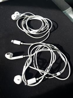 Apple pods