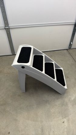 4-Step Plastic Pet Stairs