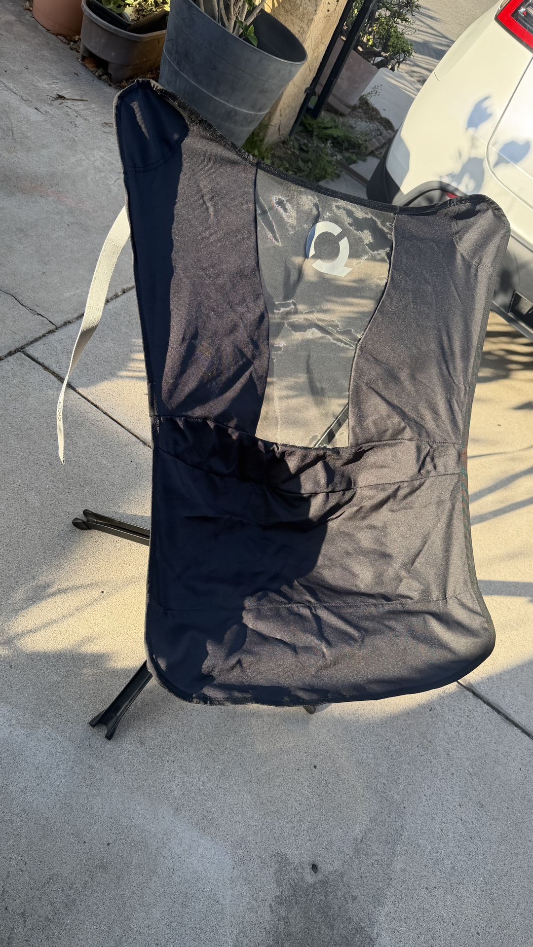 Cliq MystiQ Lounge Chair with bag. Used Once