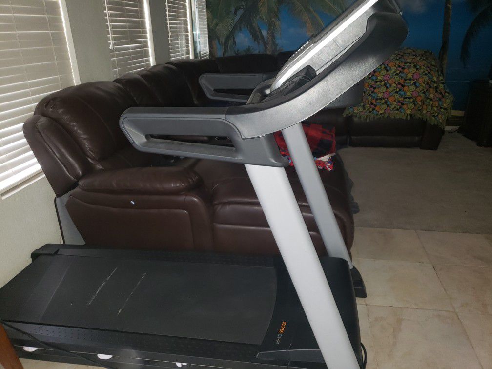 NordicTrack C700 Treadmill