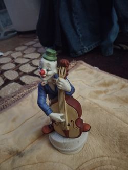Clown Statue Music Box