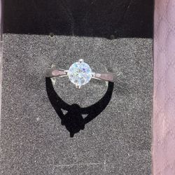 0.5 Carat moissanite ring / 925 Sterling Silver