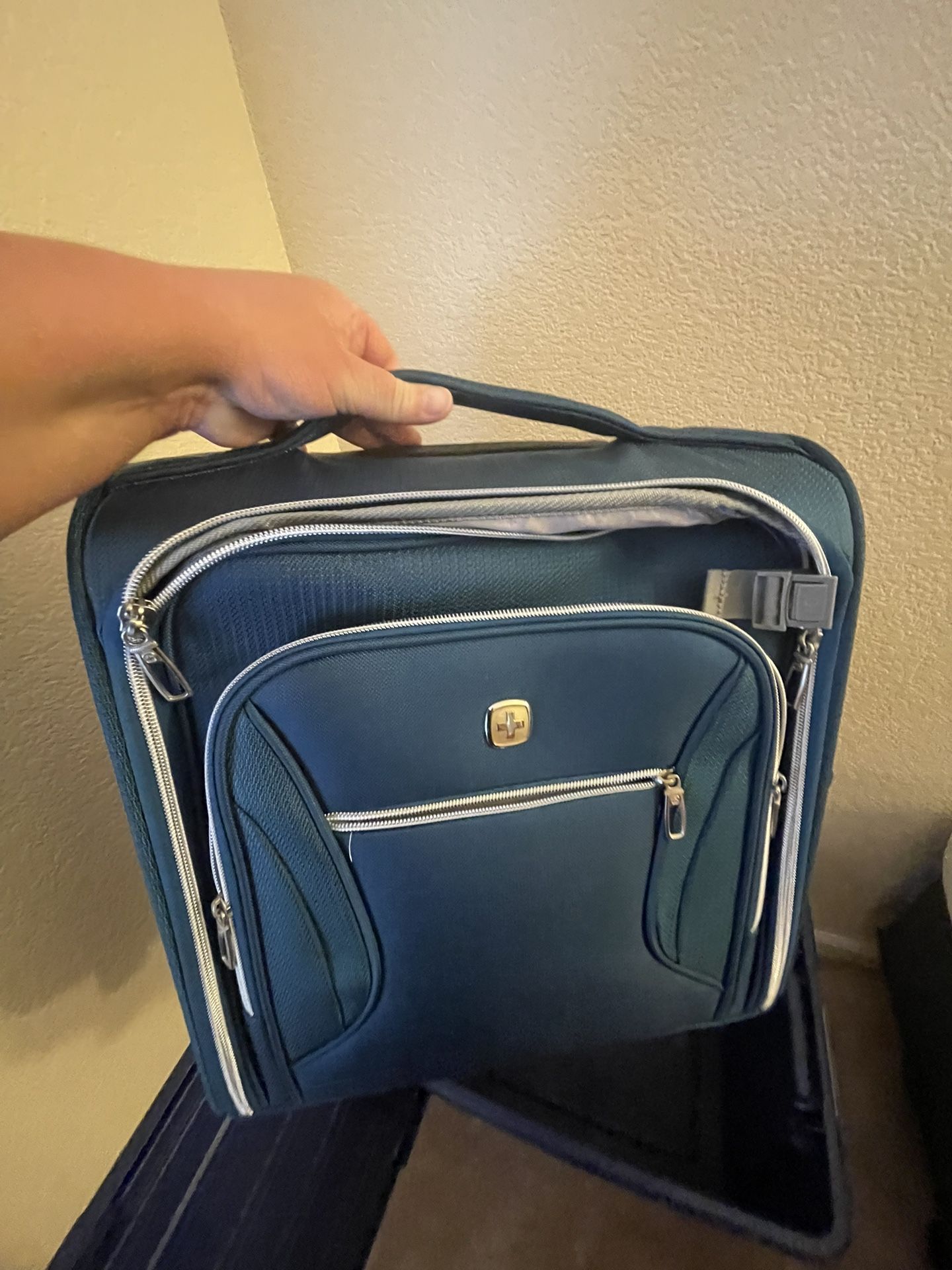 Swiss Carry On Luggage