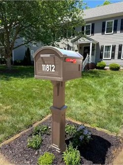 📨📬 Grand Haven Mocha, Extra Large, Plastic, Mailbox and Post Combo USPS APPROVED!