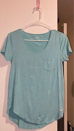 Hollister basic blue top