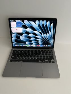 Apple MacBook Air 13 (2020 Model/ M1 chip) 8GB Memory 128GB storage great laptop (98% battery)