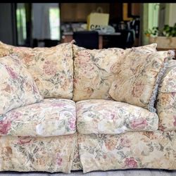 2 Pieces Sofa Set / One 3 Seater And Another 2 Seater 