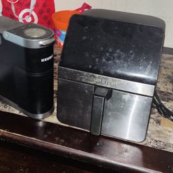 Air Fryer , Microwave, & Coffe maker