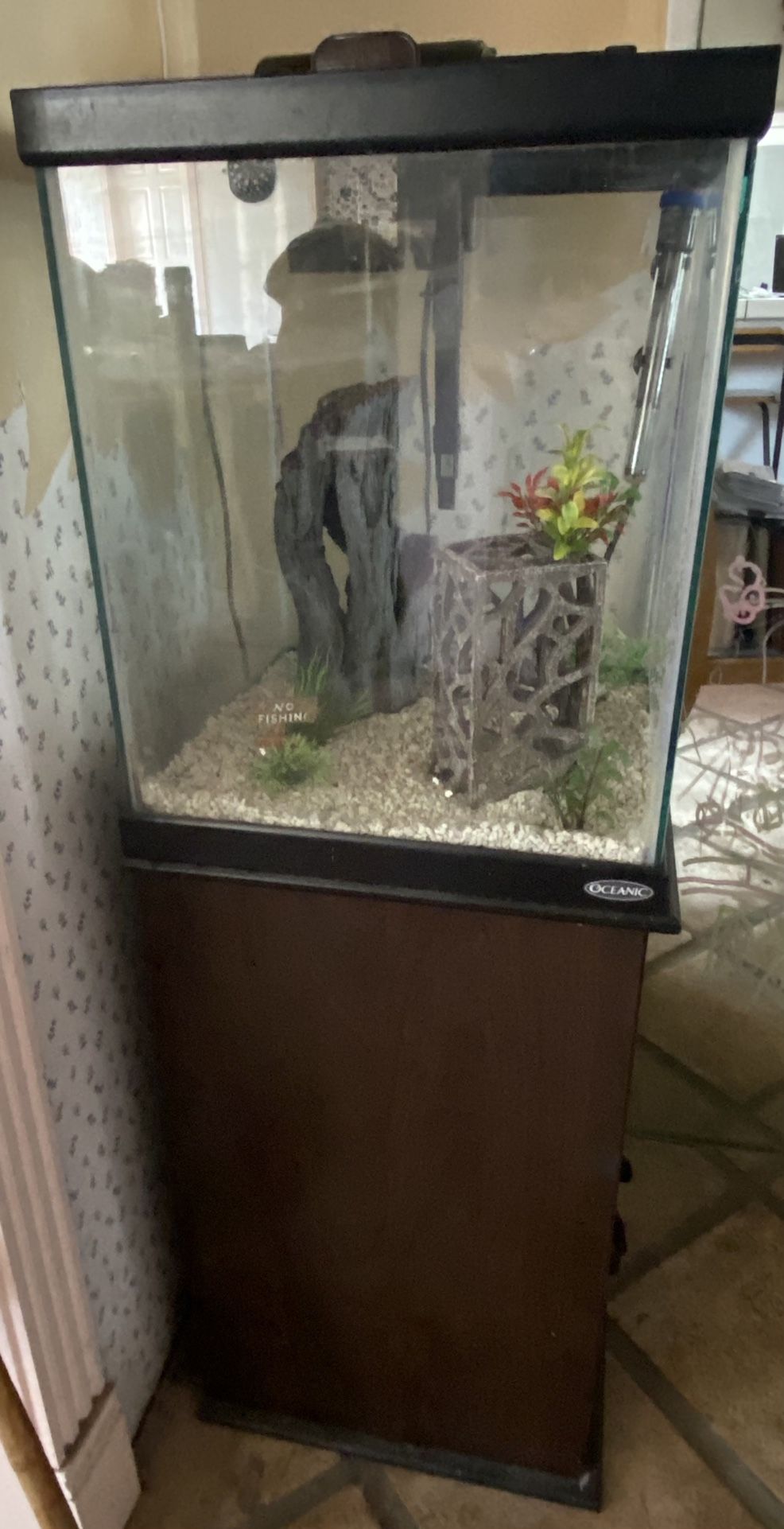 Oceanic 25 Gallon Aquarium