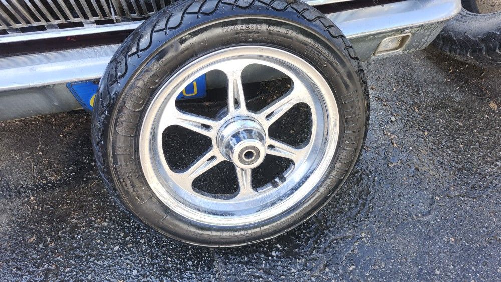 Harley Davidson Fatboy Rim. 1(contact info removed)