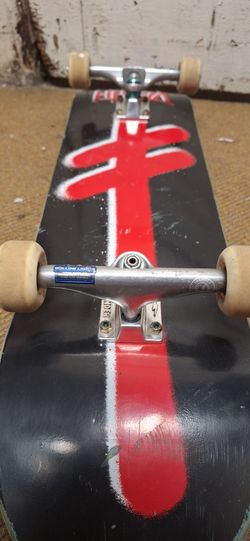 DEATHWISH compete skateboard