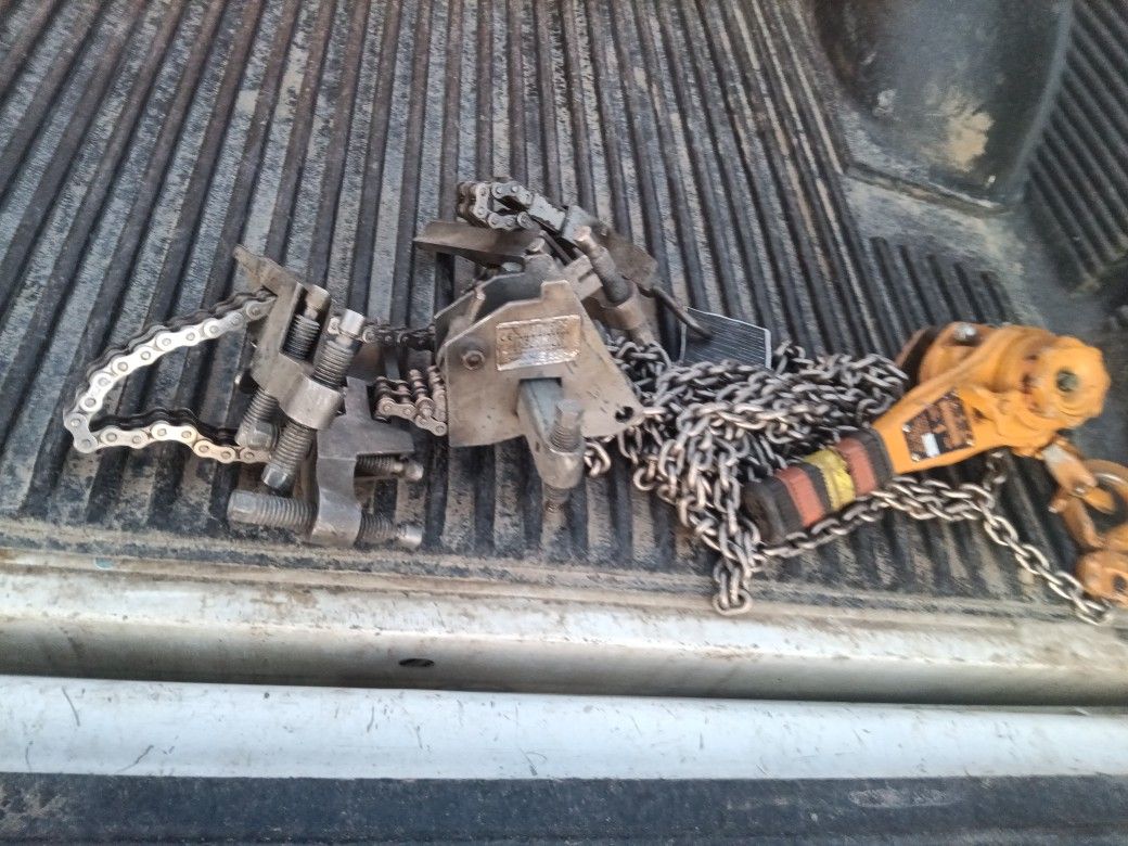 Pipefitter deerman Clamp Up To 8" Pipe And 1 Ton Camolong.