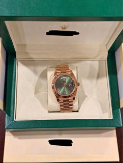 Rose gold presidential watch
