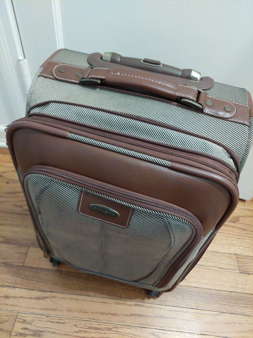 Vintage Samsonsite Carry On Luggage
