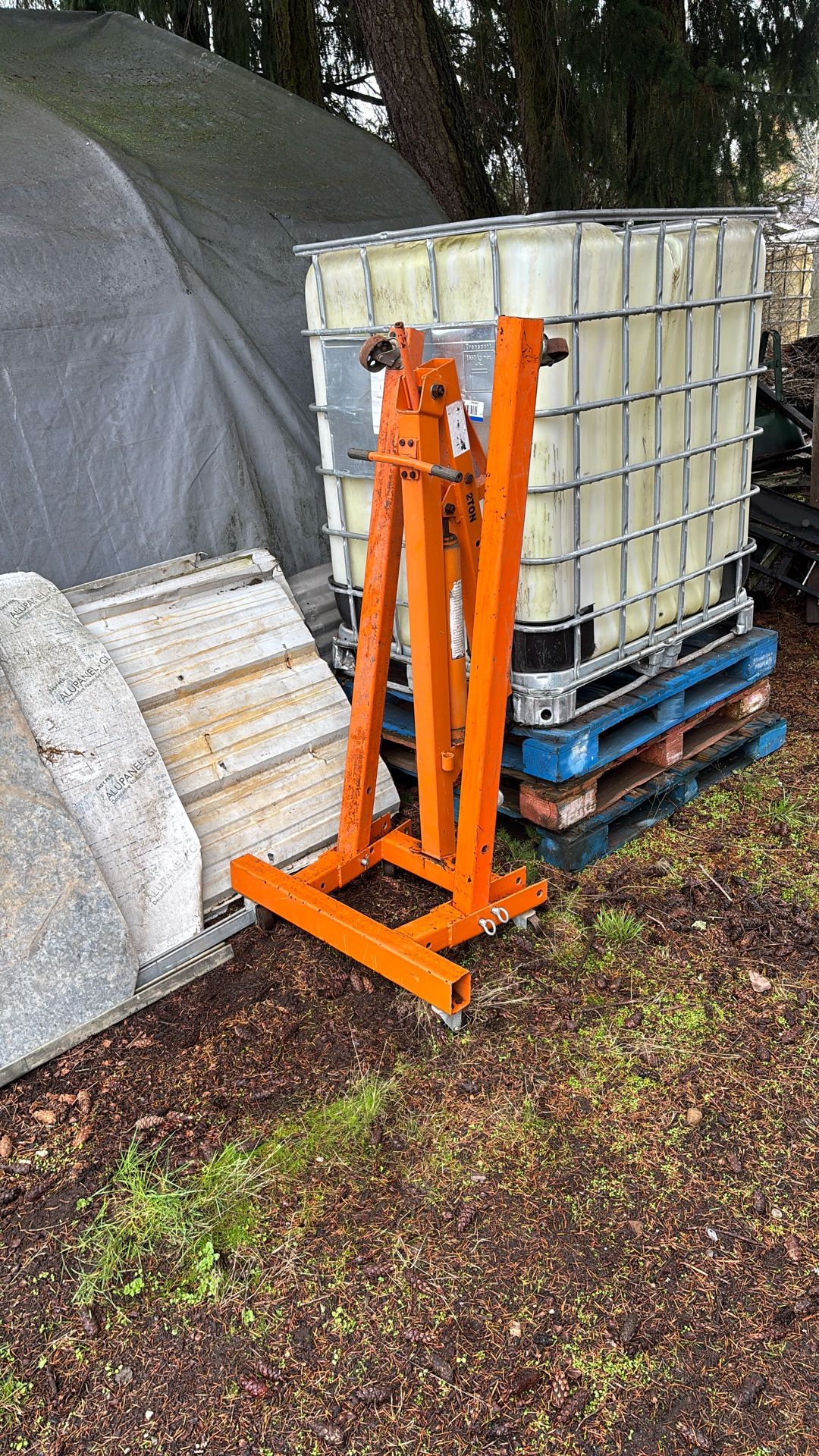 Engine Hoist /  shop crane