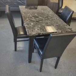 Dining Table With 4chairs