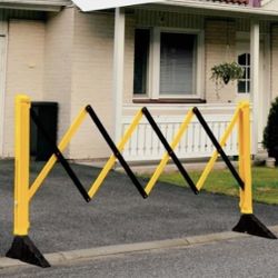 Expandable Gate 9 Feet x 3.25 Feet