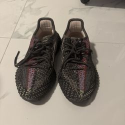 Yeezy Yecheil Reflective Sneakers size 4 1/2 